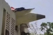 贵阳印度一波音787客机坠毁机上242人、地面5名学生遇难！我驻印度使馆：机上无中国籍乘客