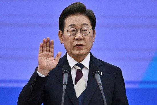重回青瓦台 复苏经(🚳)济 弥合社会裂痕 韩国新总统(📳)有哪些执政计划？